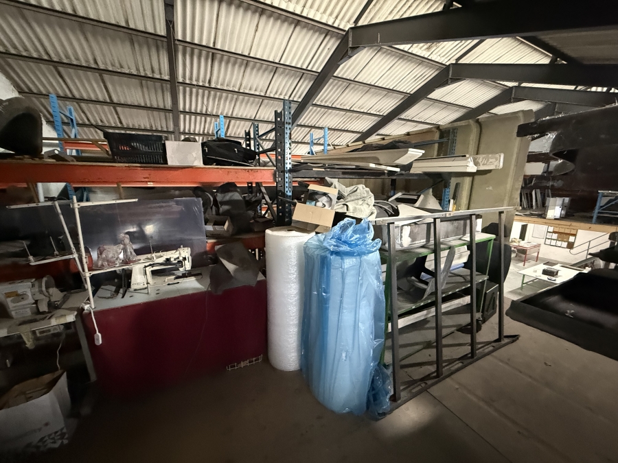 To Let commercial Property for Rent in Triangle Farm Western Cape